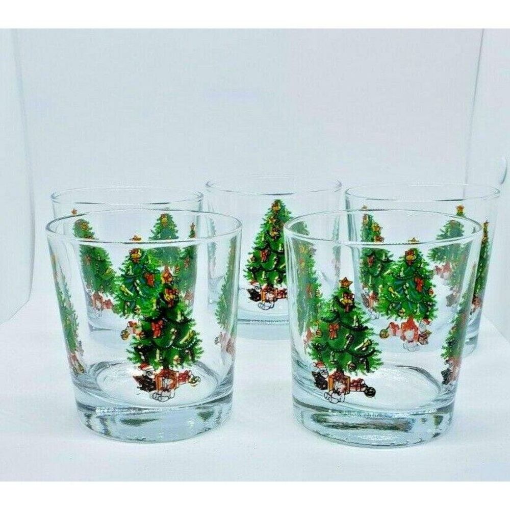 Christmas Tree Tumblers with the trees decorated and presents beneath Set of 5
